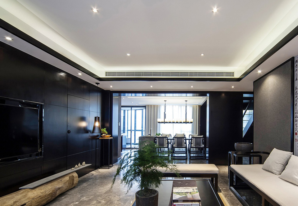 RECESSED DOWNLIGHT